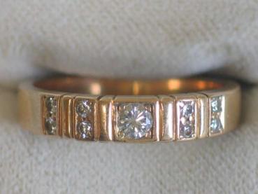 Diamantring mit 0.26 ct. aus 750er Gold, Größe 58 Gewicht: 6,4g