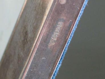 Bilderrahmen "Thomas Cook" aus Stoff mit Silberrahmen, versilbert Gesamtgewicht: 420,0g