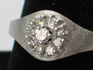 Herrlicher Diamantring mit 0.50 ct. aus 585er Weissgold, Größe 56, Gewicht 4,6g
