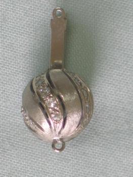 Anhänger für Perlenkette oder ähnliches aus 585er Weißgold mit Diamanten 0.50 ct. Gewicht: 3,9g