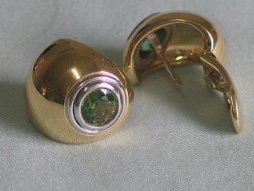 Elegante Smaragd 2.4 ct. Ohrstecker aus 750er Gelbgold, Gewicht: 18,8g