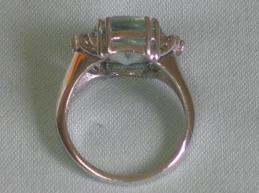 Edler Aquamarinring 7.5 ct. mit Diamantbesatz 0.12 ct. aus 750er Weißgold, Größe 57, Gewicht: 7,1g