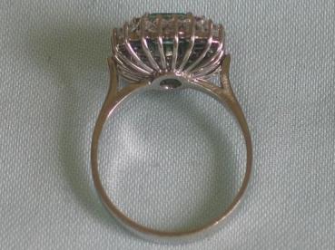 Eleganter Smaragd-/ Diamantring 0.50 ct. aus 750er Weißgold, Größe 55, Gewicht: 4,9g