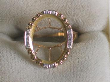 Ring aus 585er Gelbgold mit Diamanten 0.12 ct, Hauptstein selbst einsetzbar! Größe 52, Gewicht: 2,9g