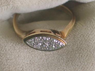 Eleganter Diamantring aus 585er Gelbgold, Größe 52, Gewicht: 2,9g