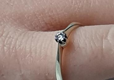 Preview: Diamantsolitär mit 0.08 ct., 585er Gelbgold, Größe 48, Gewicht: 1,4g