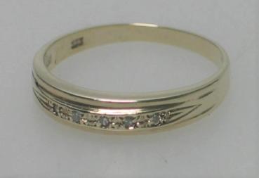 Schmucksteinring aus 333er Gold mit Zirkonia, Größe 54, Gewicht: 1,9g