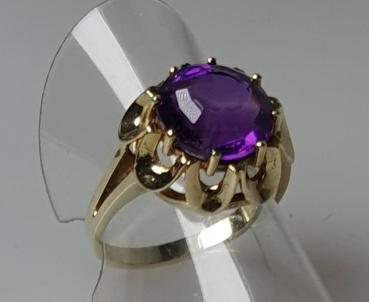 Amethystring mit 5.0 ct. aus 585er Gelbgold, Größe 55, Gewicht: 5,4g