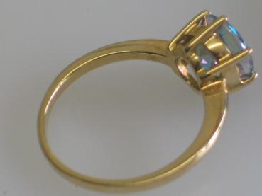 Neuware Ring aus 375er Gold mit einem Regenbogentopas 2.2 Karat, Größe 53, Gewicht: 2,4g