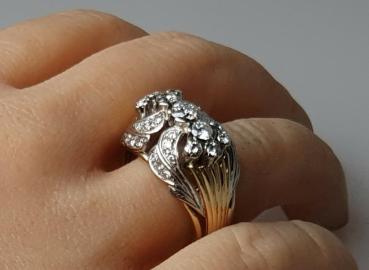 Preview: Edler Brillantring mit 33 Diamanten (1.47 ct) aus 750er Gold, Größe 56, Gewicht: 10,8g
