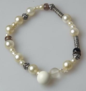 Perlenkettenarmband, Innendurchmesser 7,0 cm, Gewicht: 13,0g