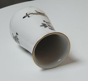 Vintage Meissen Vase, Reicher Drache, schwarz, goldschattiert mit Goldrand