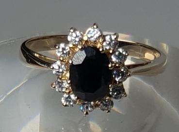 Preview: Schmucksteinring mit Onyx und Kristallsteinen aus 333er Gold, Größe 61, Gewicht: 3,1g