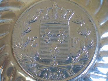 Preview: Münzboden Zierschälchen aus 800er Silber - Nachprägung -5 Francs - Louis XVIII 1824 Gewicht: ca. 38,6 Gramm