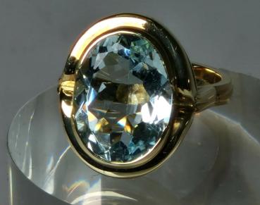 Aquamarin Ring aus 585er Gelbgold 9.0 ct., Größe 58, Gewicht: 10,1g