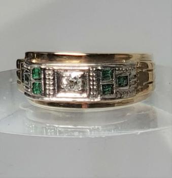 Diamant / Smaragdring aus 585er Gelbgold, 0.06 ct., Größe 50, Gewicht: 3,8g