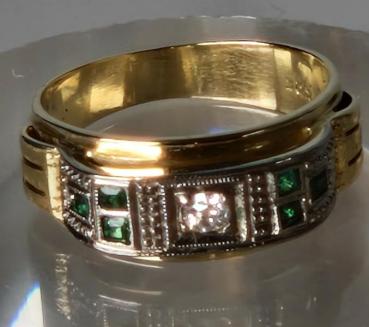 Diamant / Smaragdring aus 585er Gelbgold, 0.06 ct., Größe 50, Gewicht: 3,8g