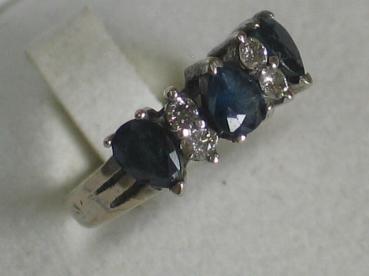 Saphir- Diamantring aus 585er Weißgold, Größe 51, Gewicht: 2,6g