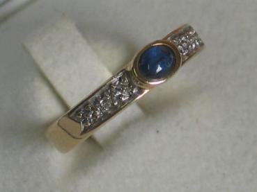 Saphir- Diamantring aus 585er Gold mit einem Saphir Edelstein und 2 Diamanten, Größe 50, Gewicht: 2,0g