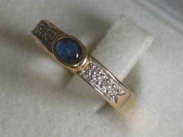 Preview: Saphir- Diamantring aus 585er Gold mit einem Saphir Edelstein und 2 Diamanten, Größe 50, Gewicht: 2,0g