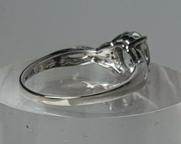 Aquamarin- Diamantring, 333er Weißgold, Größe 67, Gewicht: 3,2g