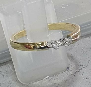Preview: Feiner Diamantring aus 585er Gelb und Weißgold, Größe 53, Gewicht: 2,4g