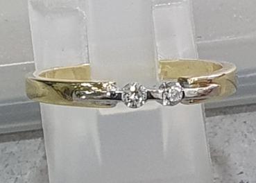 Feiner Diamantring aus 585er Gelb und Weißgold, Größe 53, Gewicht: 2,4g