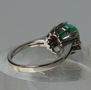 Preview: Chrysopras- Diamantring aus 585er Gelbgold, Größe 51, Gewicht: 4,0g