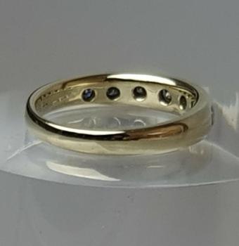 Diamantring aus 585er Gold mit 7 Diamanten, Größe 52, Gewicht: 4,0g