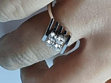 Preview: Extravaganter Ring aus 585er Weißgold mit vier Diamanten, Größe 57, Gewicht: 4,7g