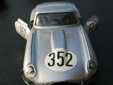 Polistil Jaguar E-Type Coupe XK-E 4.2 Ltr., silber, 1:25