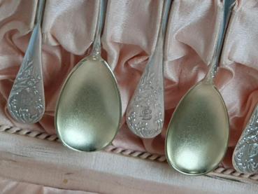 Antiksilber: 6x kleine Löffel, teilvergoldet, 800er Silber in Originalbox