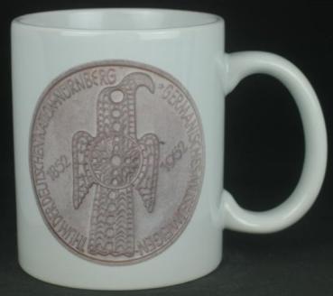 "Germanisches Museum" Kaffeebecher delgrey, 11 fl oz. Keramik weiß