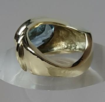 Preview: Vintage Aussergewöhnlicher massiver Swiss Blue Topasring mit 5,8 ct. aus 585er Gold, Größe 55, Gewicht: 15,3g