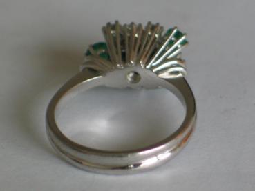 Diamant- Smaragdring aus 750er Weissgold, Größe 62, Gewicht: 7,8g