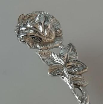 Sahnelöffel Hildesheimer Rose Rosendekor versilbert 100er Auflage unbenutzt in der Originalverpackung