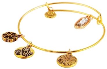 Armreif aus Metall in goldfarbig