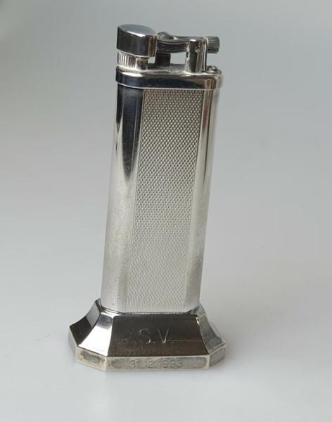 Dunhill Unique Salon Briquet, großes Tischfeuerzeug, versilbert (Höhe 10,0 cm)