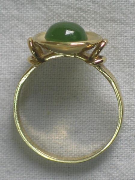Ring aus 585er Gelbgold mit einem Aventurin Cabochon, Größe 51, Gewicht: 2,9g