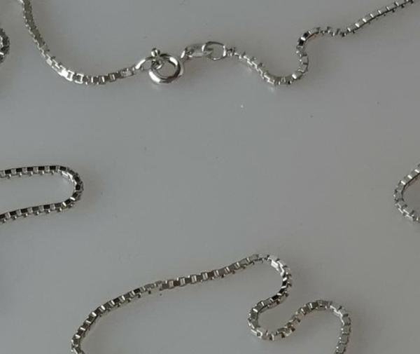 Lange Venezianerkette aus 835er Silber, Länge 80,0 cm, Gewicht: 9,2g