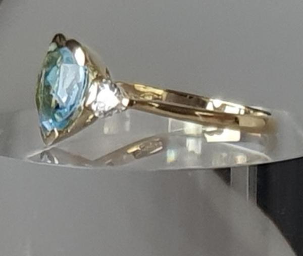 Topas Herzring mit 3.28 ct. aus 585er Gold, Größe 57, Gewicht: 3,9g