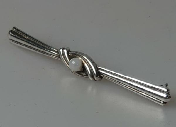 Vintage Brosche mit kleiner Perle, 835er Silber, Gewicht: 2,3g