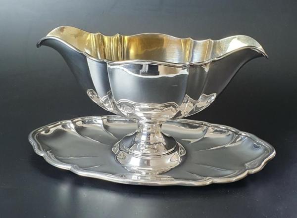 Antiksilber: Große Sauciere mit Unterschale und Innenvergoldung, 800er Silber, Koch & Bergfeld, Gewicht: 405,5g