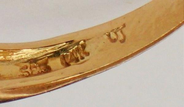 Saphir- Diamantring 0.50 ct. aus 585er Gelbgold, Größe 57, Gewicht: 3,8g