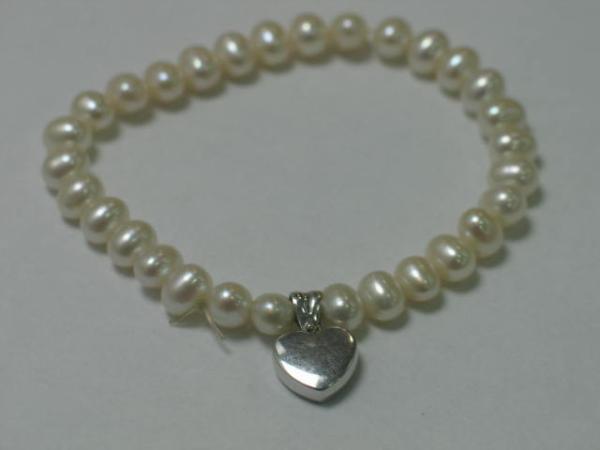 Perlenarmband mit Herz aus 750er Weissgold, Gewicht: 13,6g