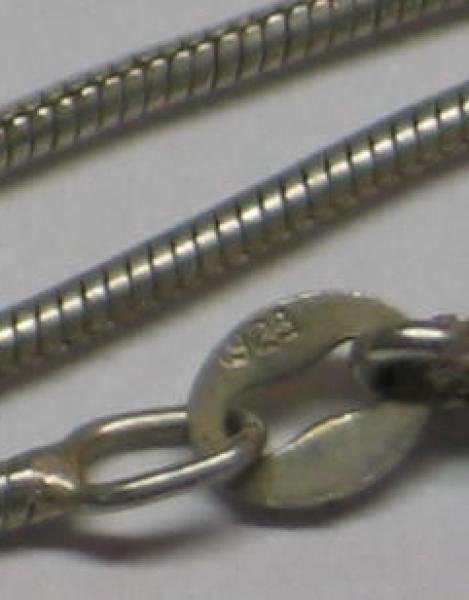 Schlangenkette aus 925er Sterlingsilber, Länge 44,0 cm Gewicht: 5,3g