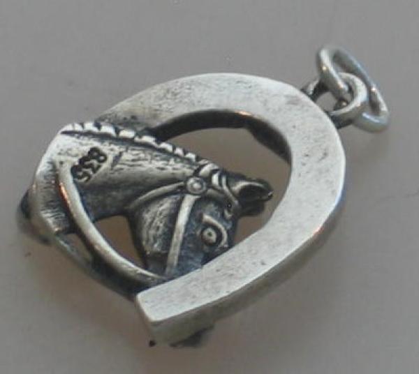 Anhänger Pferdekopf/Hufeisen aus 835er Silber Gewicht: 3,9g