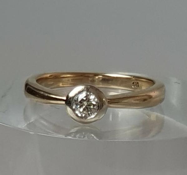 Brillantsolitär 0.20 ct., 585er Gold, Größe: 54, Gewicht: 4,1g