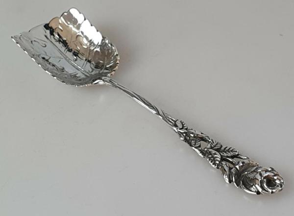 Zuckerschaufel, Zuckerlöffel, Hildesheimer Rose, 800er Silber, Länge: 10,0 cm, Gewicht: 11,9g