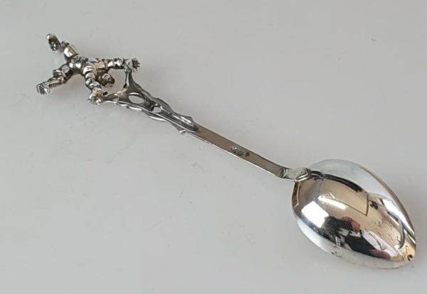 Zuckerlöffel -Radschläger Düsseldorf- 835er Silber, Länge: 11,0 cm, Gewicht: 9,0g